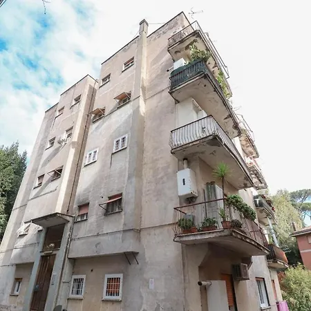 North Rome, Monte Mario - Relaxation Between Greenery And Culture דירה רומא